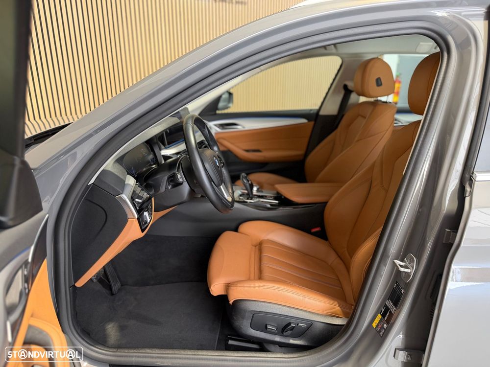 BMW 520 e Aut. Luxury Line - 7
