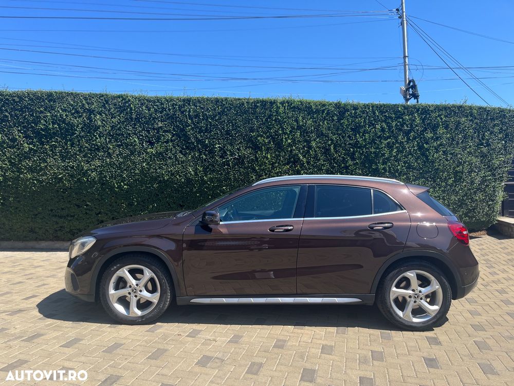 Mercedes-Benz GLA 220 d 7G-DCT AMG Line - 3