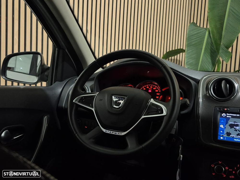 Dacia Logan MCV 0.9 TCe Stepway - 28