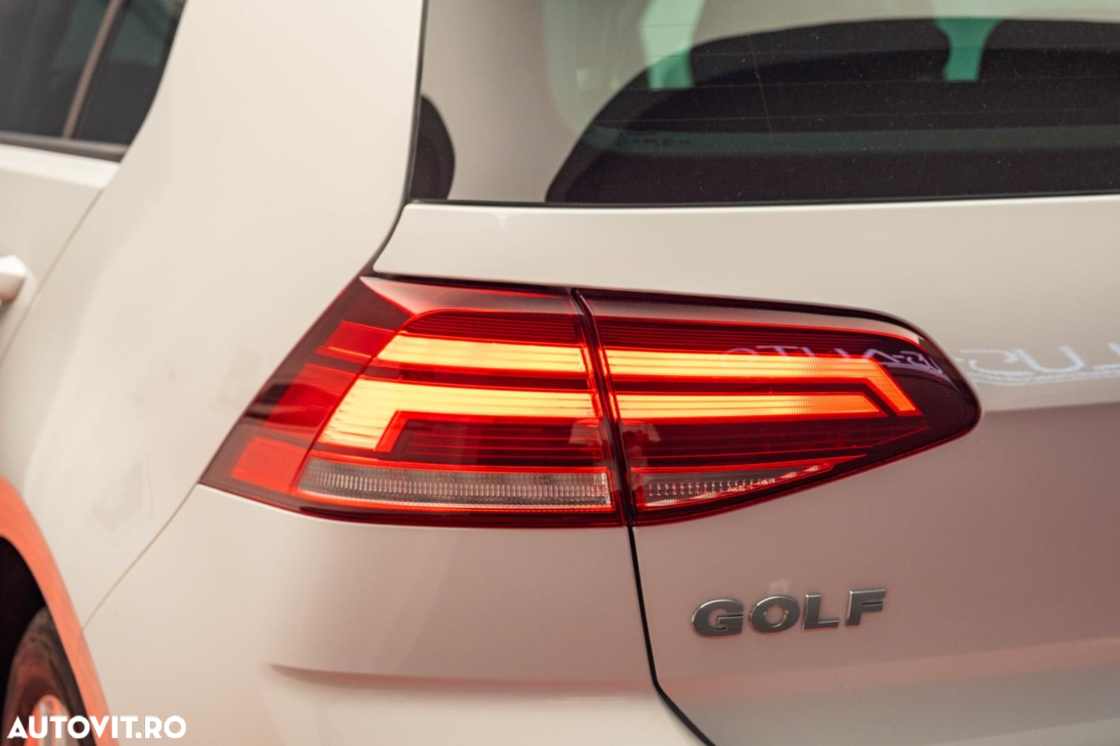 Volkswagen Golf - 4