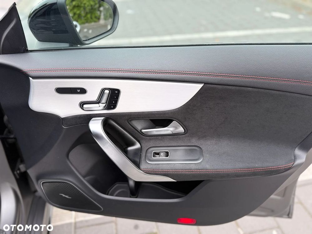Mercedes-Benz CLA AMG 45 S 4-Matic+ Street Style 8G-DCT - 16