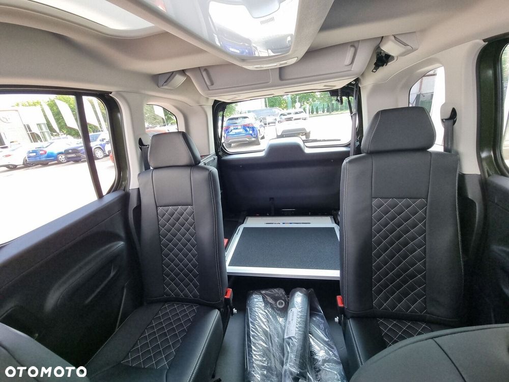 Toyota Proace City Verso 1.5 D-4D VIP - 22