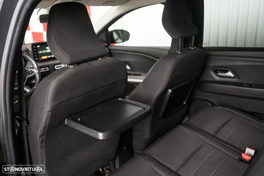 Dacia Jogger 1.0 TCe Extreme 7L - 38