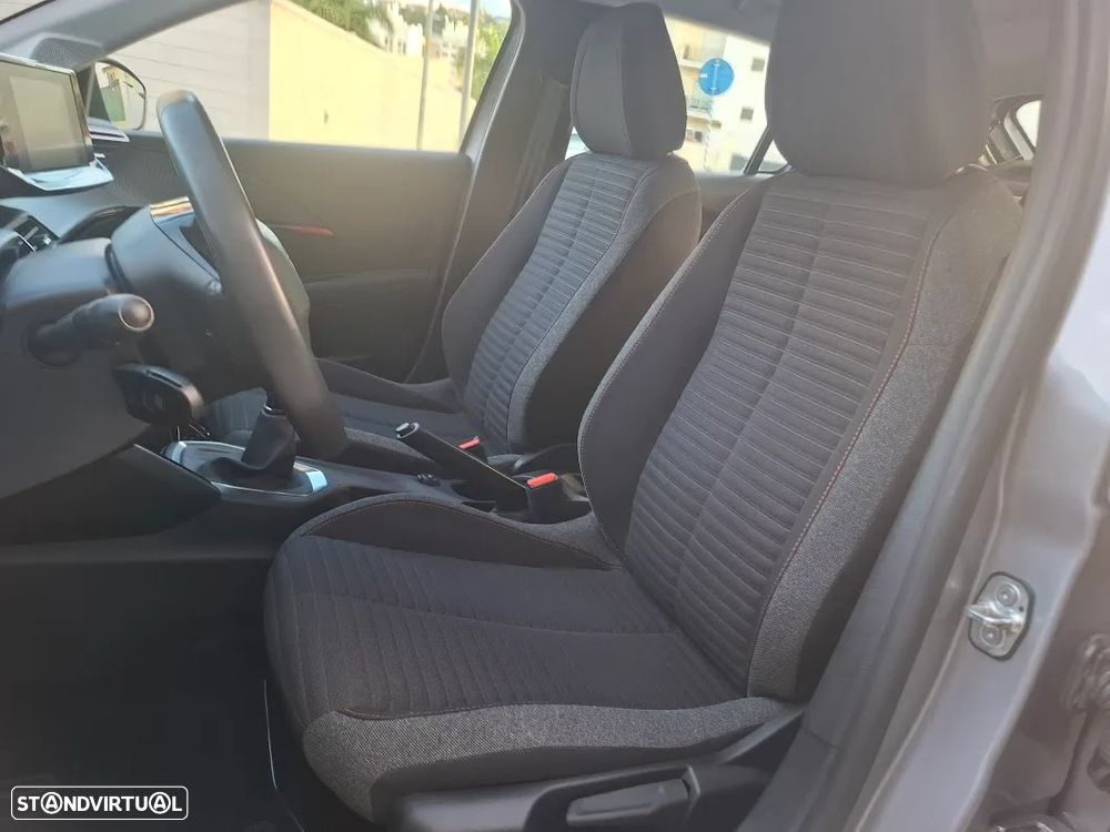 Peugeot 208 1.2 PureTech Active Pack - 31