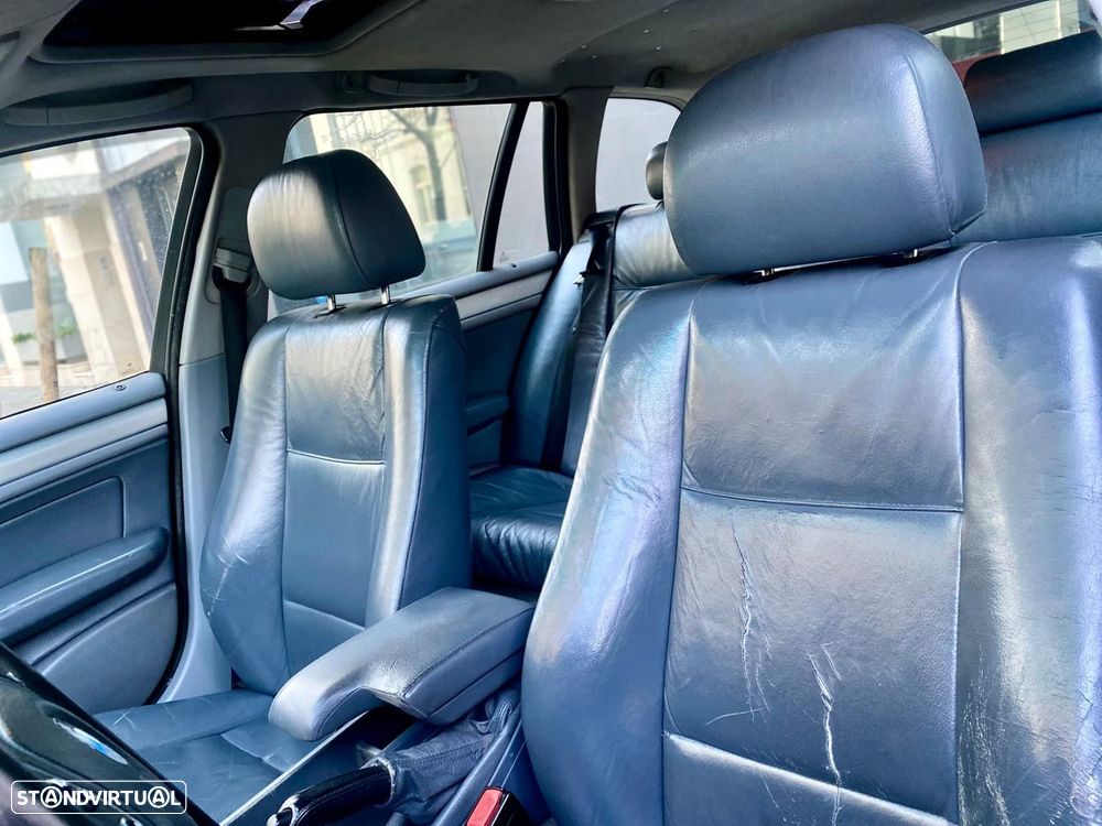 BMW 320 d Touring - 14