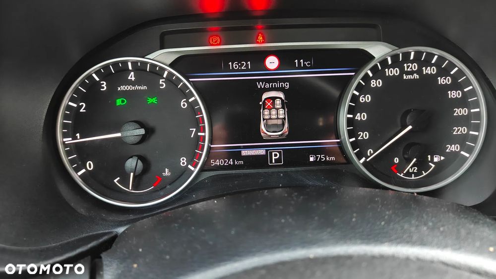 Nissan Juke 1.0 DIG-T N-Connecta DCT - 12