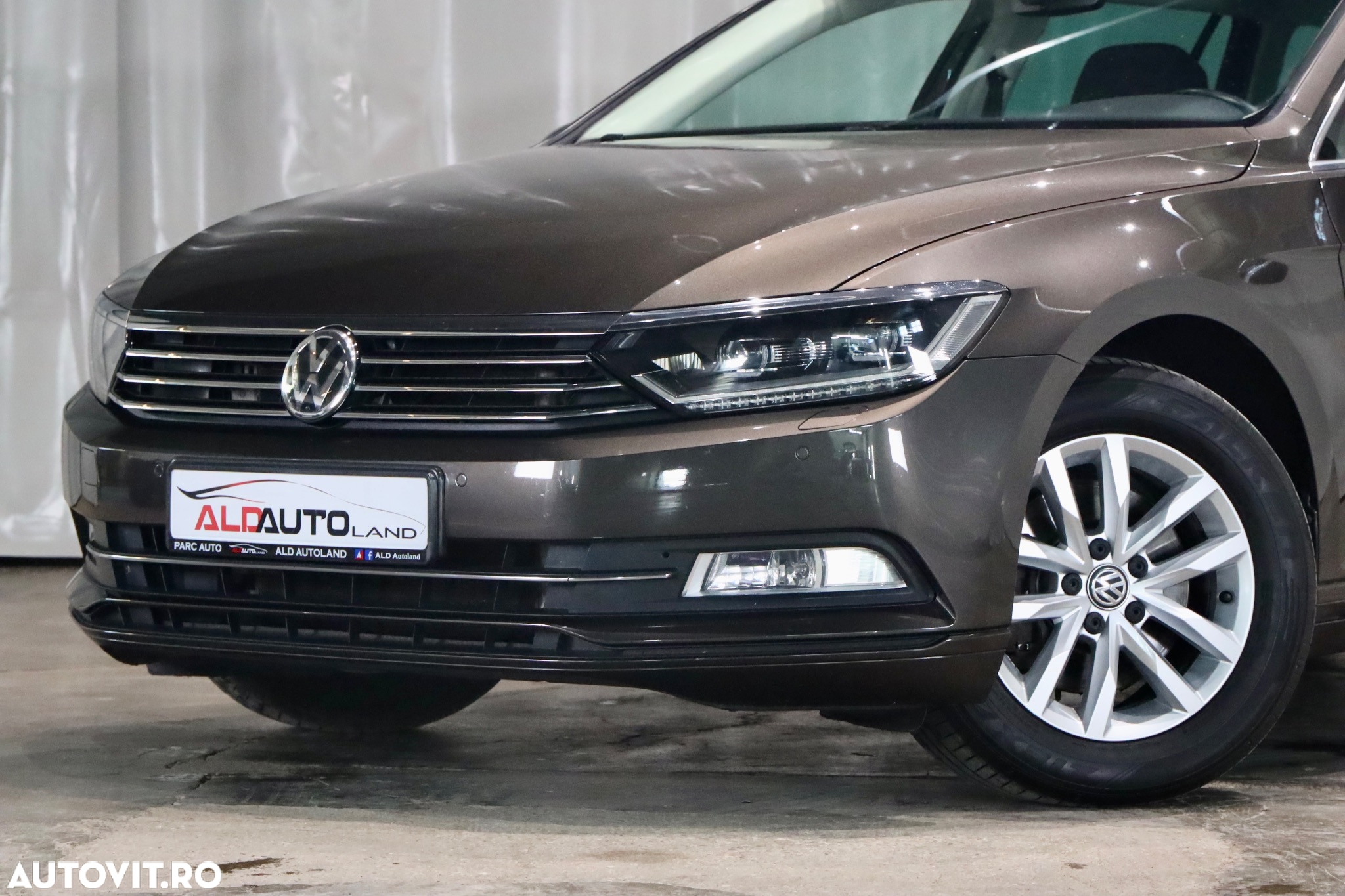 Volkswagen Passat Variant 1.6 TDI (BlueMotion Technology) Comfortline - 31