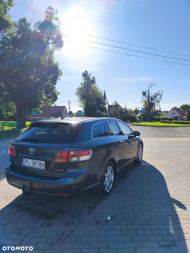 Toyota Avensis 2.0 D-4D - 4
