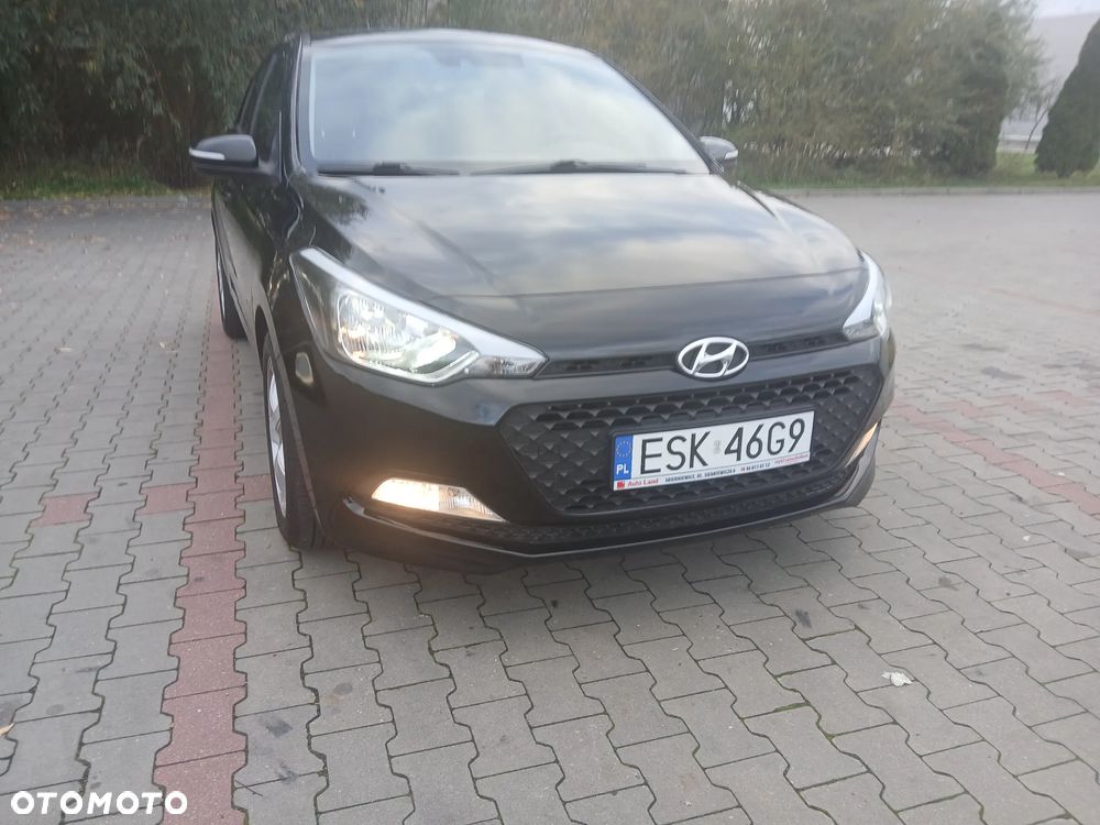 Hyundai i20 1.4 Trend - 8
