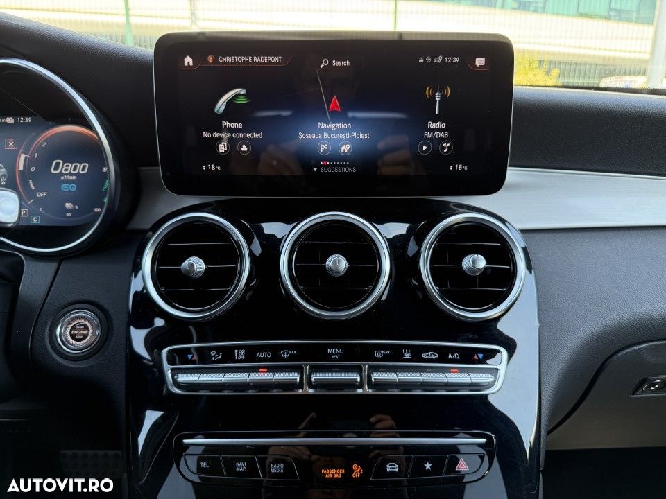 Mercedes-Benz GLC 300 e 4MATIC - 24