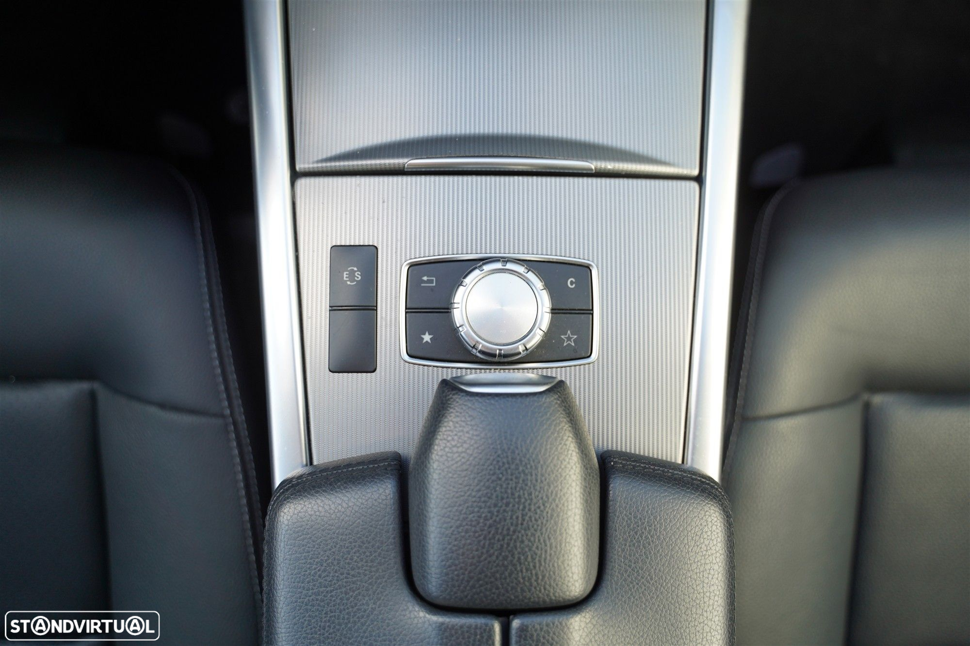 Mercedes-Benz E 300 Bluetec Hybrid Avantgarde - 21