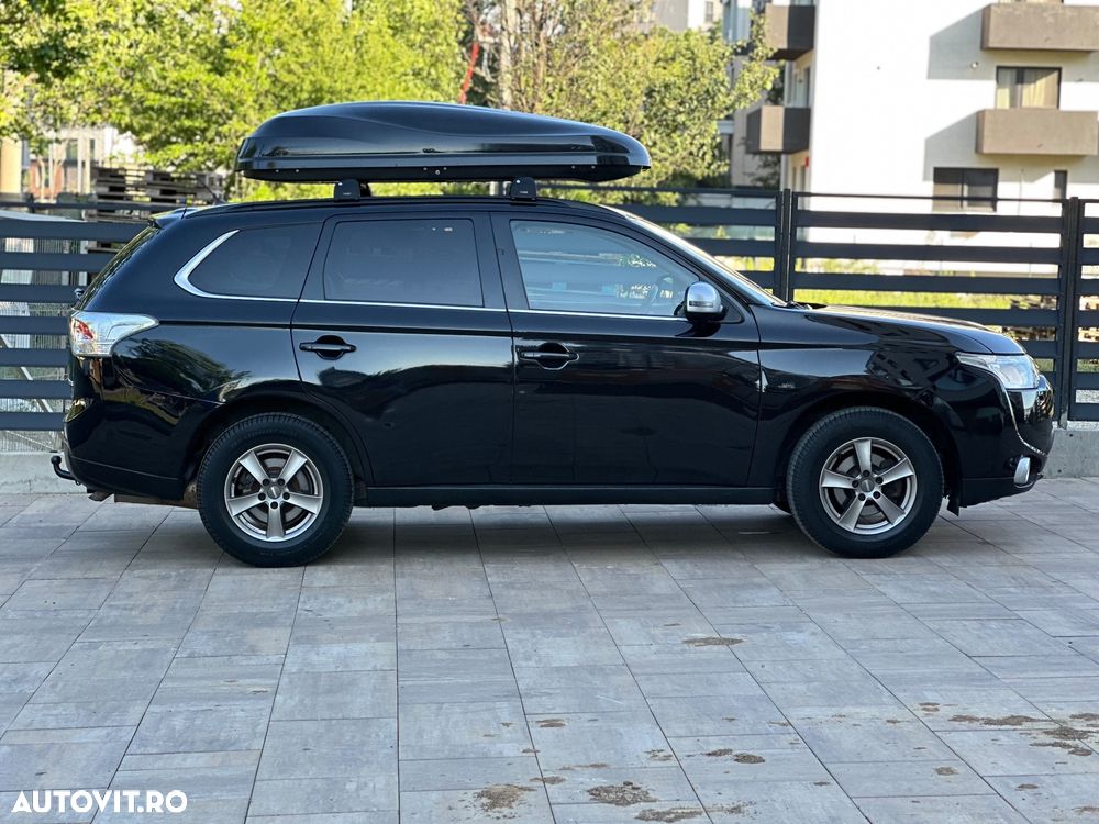 Mitsubishi Outlander - 5