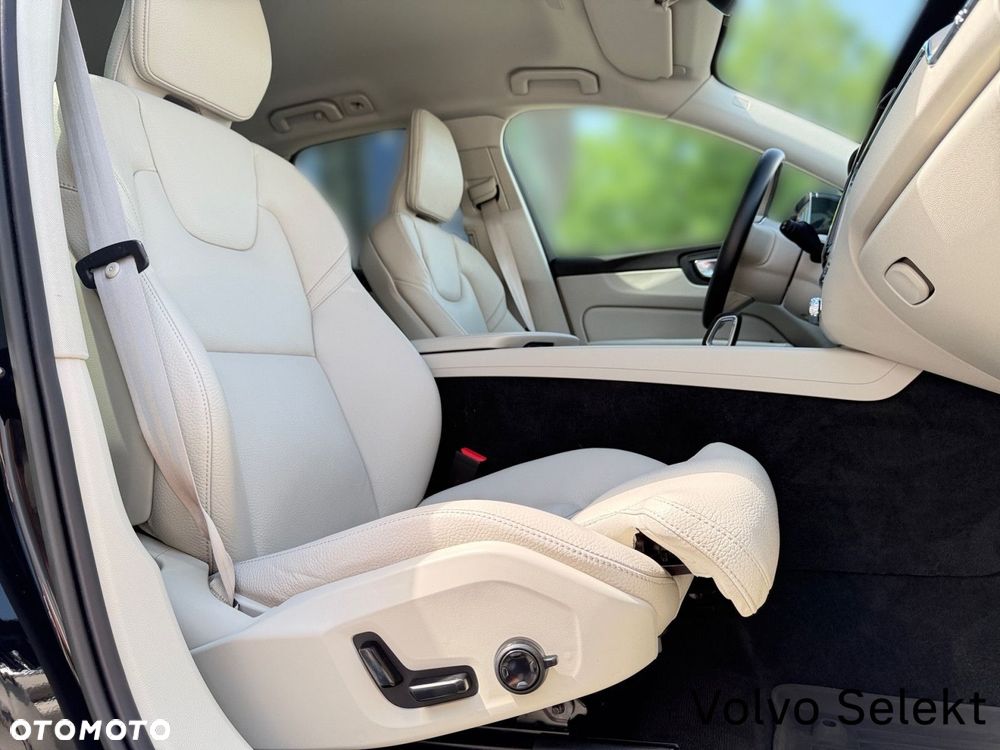 Volvo XC 60 - 26