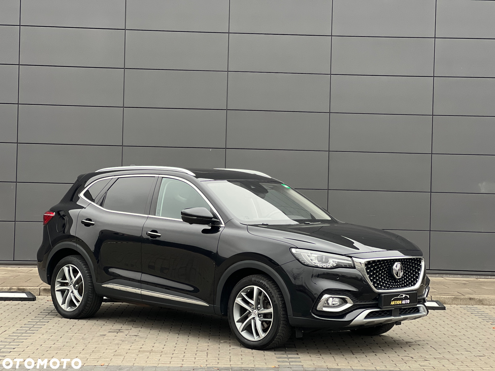 MG EHS 1.5T-GDI PHEV Luxury - 12