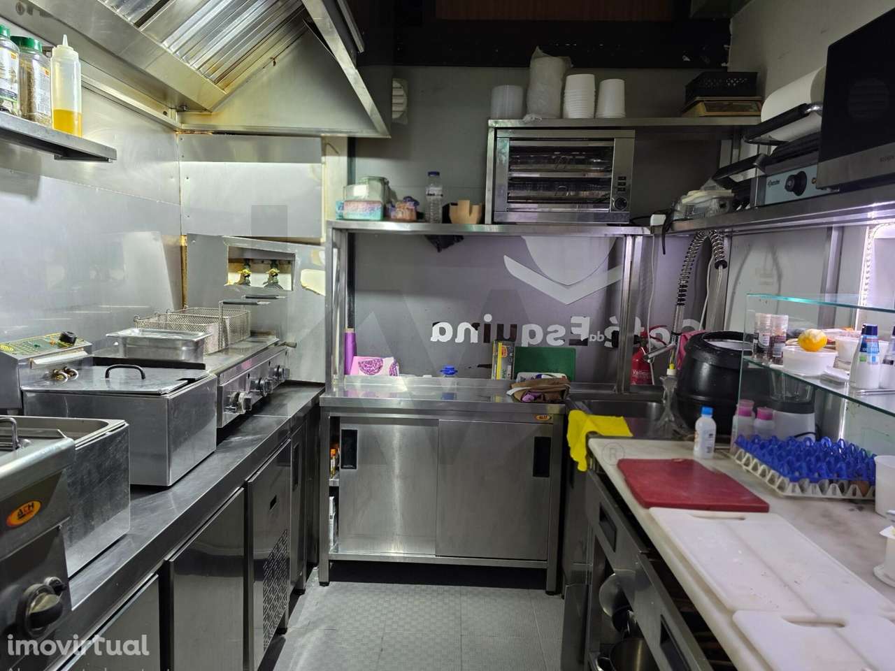 Café/Snackbar para Trespasse – Rebelva, Parede - Grande imagem: 5/15