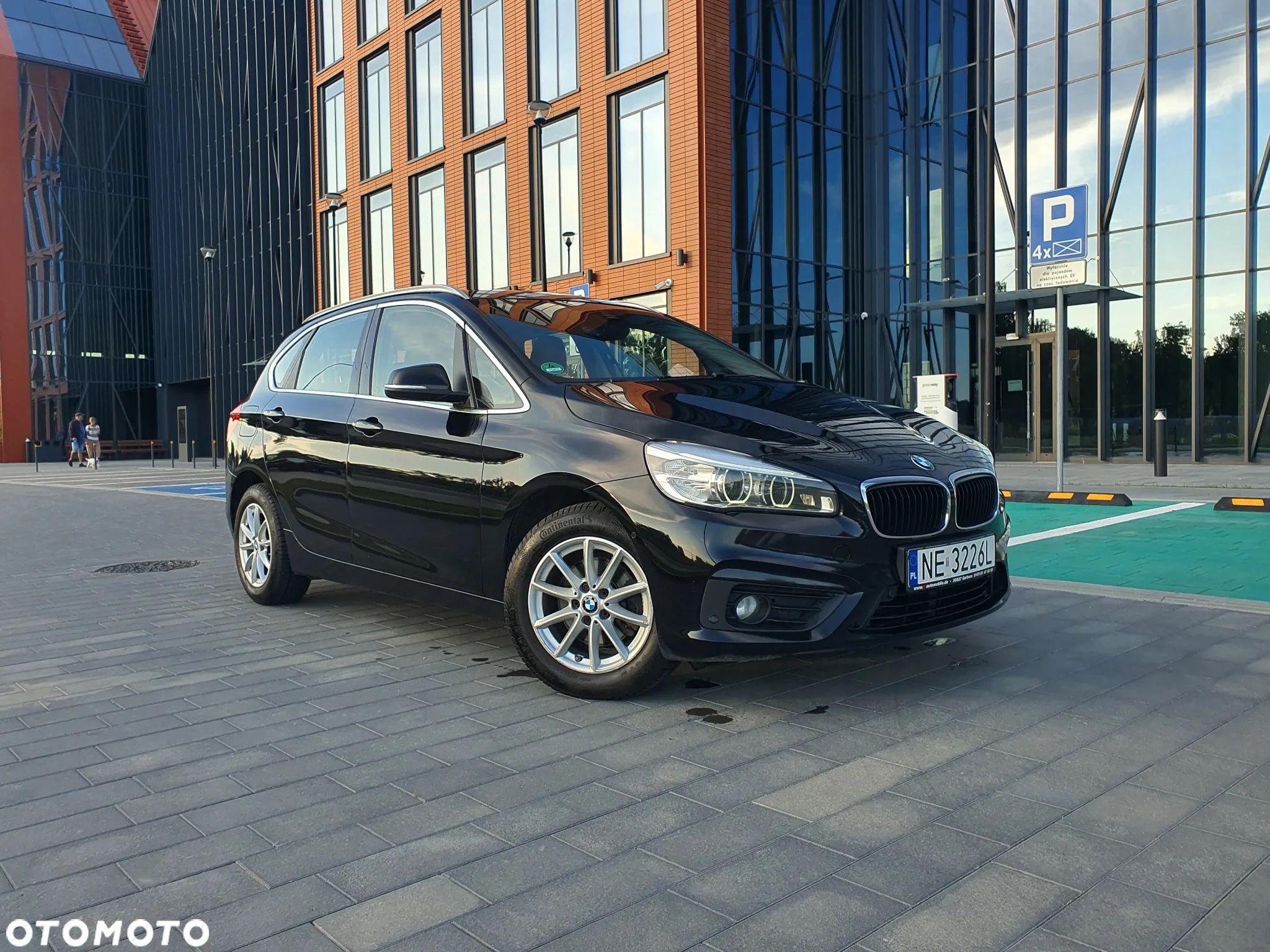 BMW Seria 2 216d Active Tourer - 1