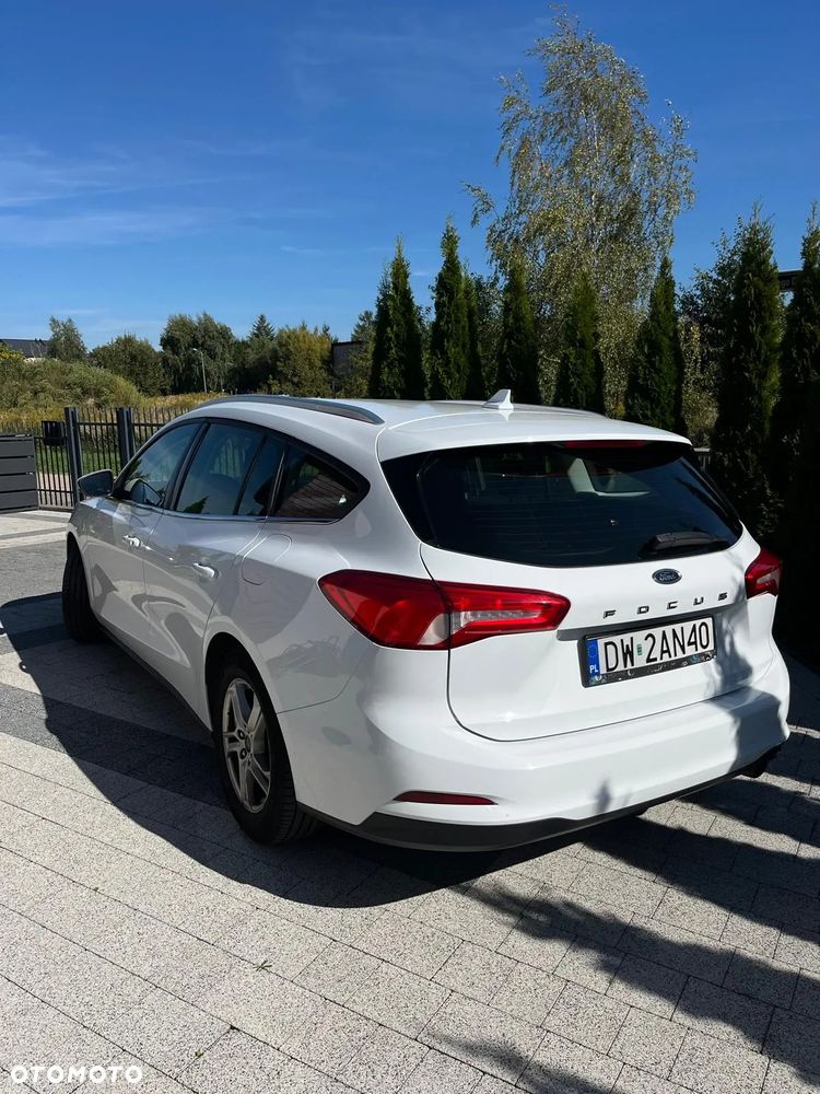 Ford Focus 1.0 EcoBoost Trend ASS - 24