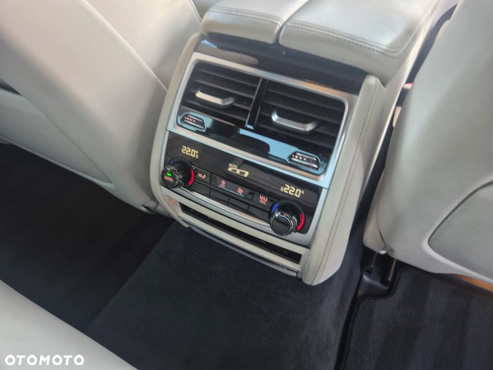 BMW Seria 7 730d xDrive - 10