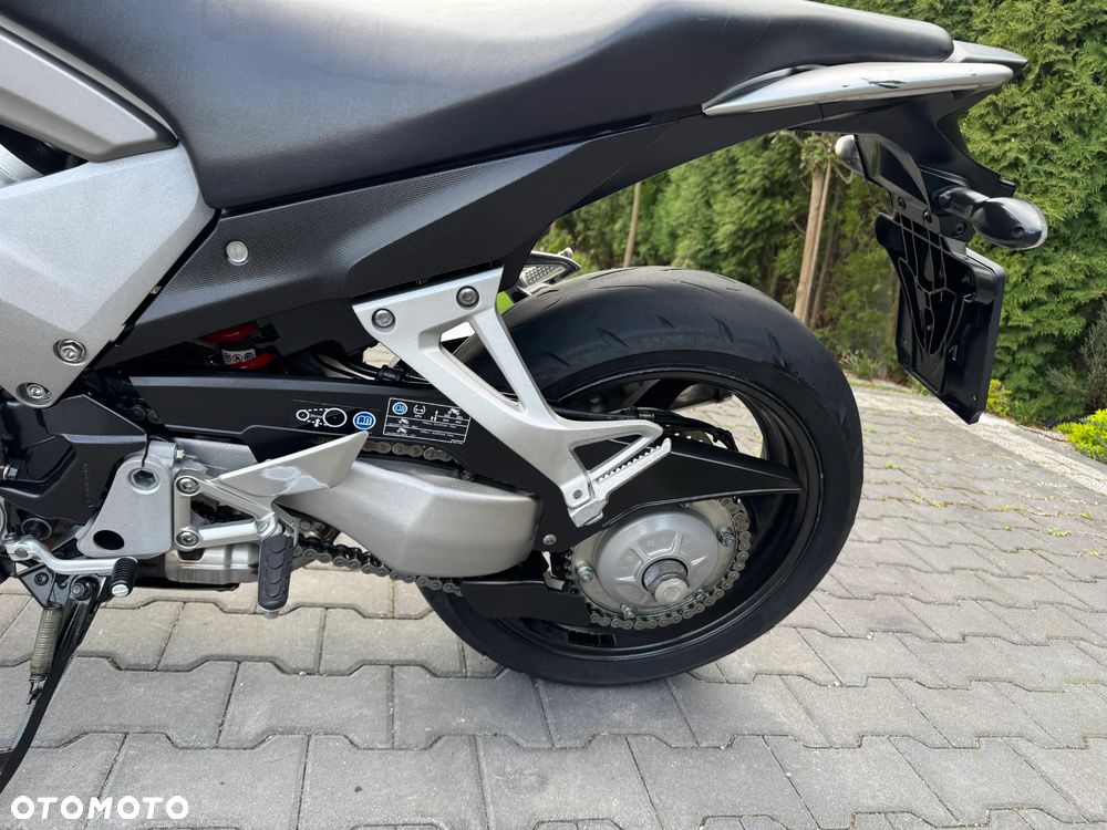 Honda VFR - 21