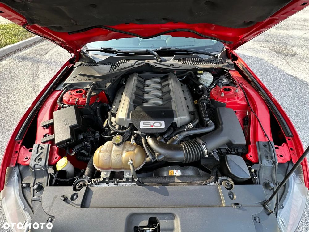 Ford Mustang 5.0 V8 GT - 27