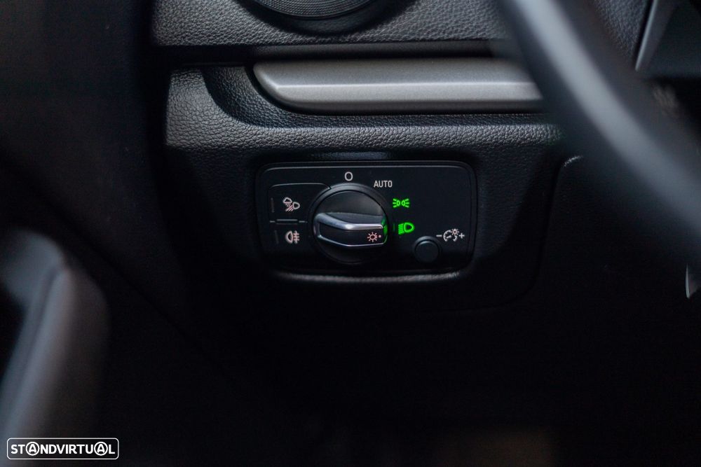 Audi A3 Sportback 30 TFSI S-line S tronic - 29