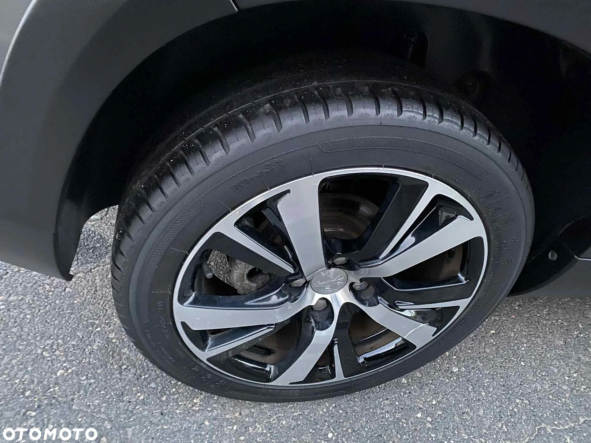 Peugeot 2008 PureTech 110 Stop&Start GT-Line Edition - 24