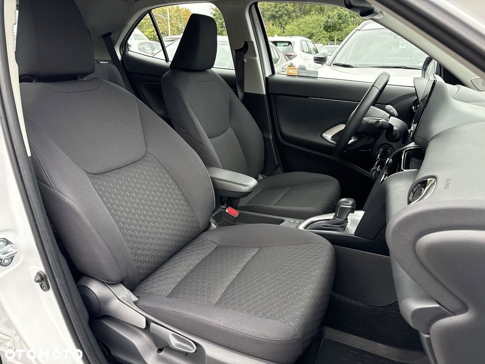 Toyota Yaris Cross Hybrid 1.5 Comfort - 27