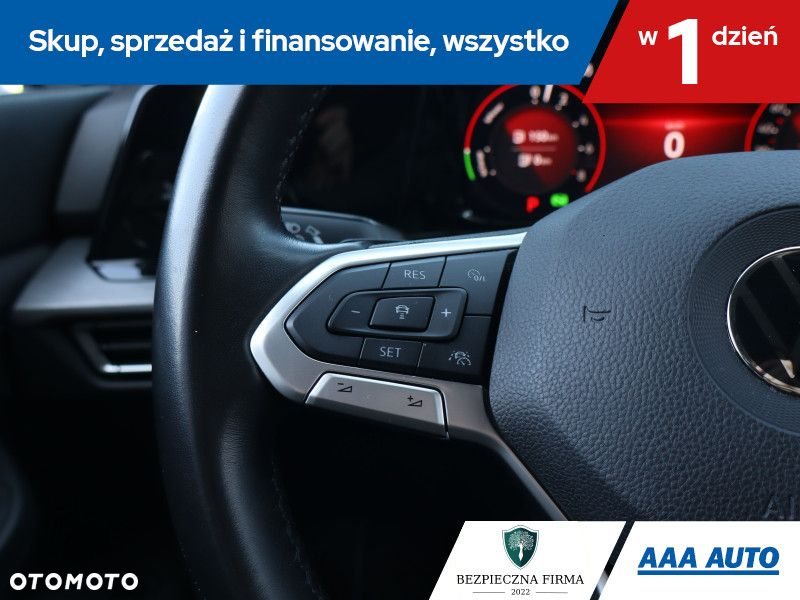 Volkswagen Golf - 17