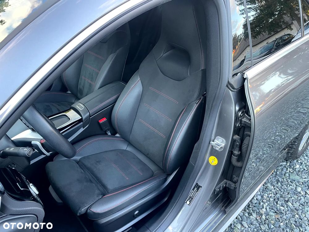 Mercedes-Benz CLA - 15