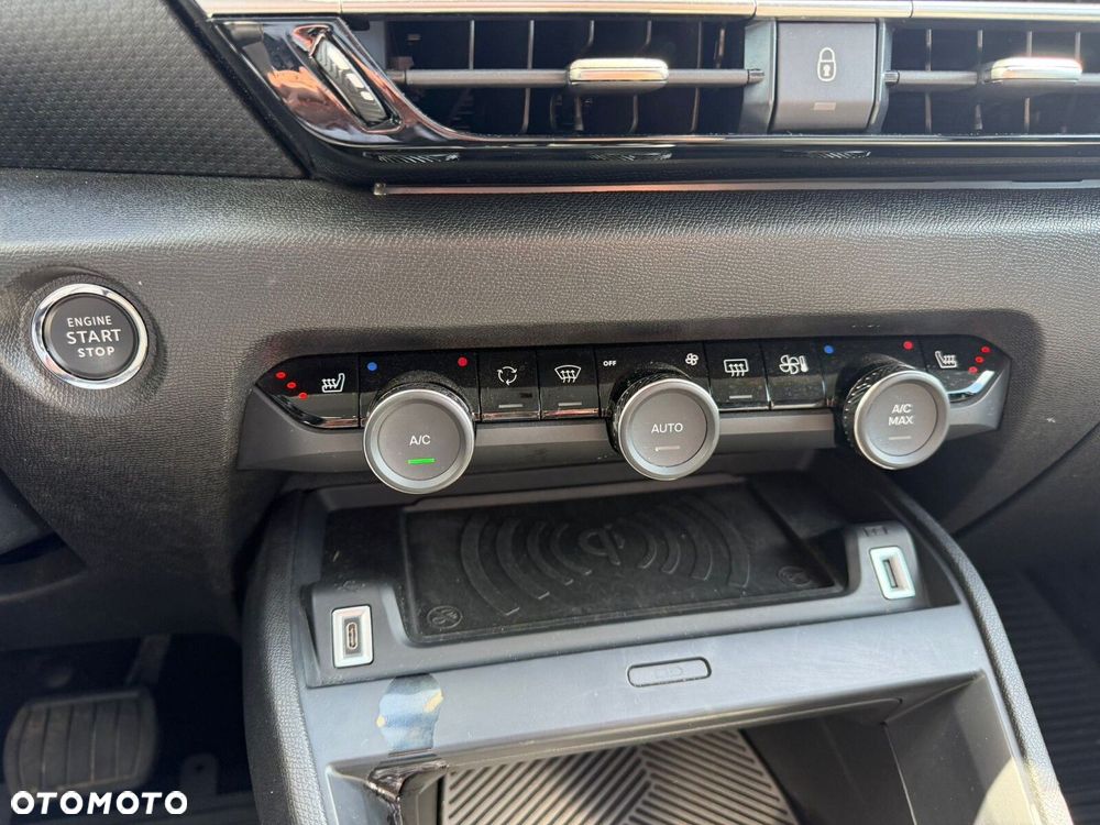 Citroën C4 1.2 PureTech Max S&S EAT8 - 5