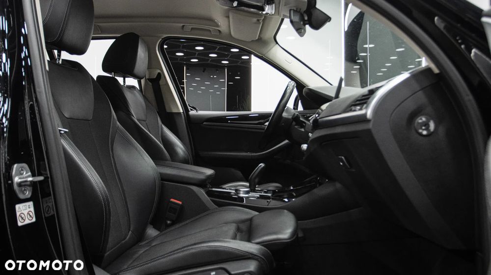 BMW X3 xDrive20d xLine - 12