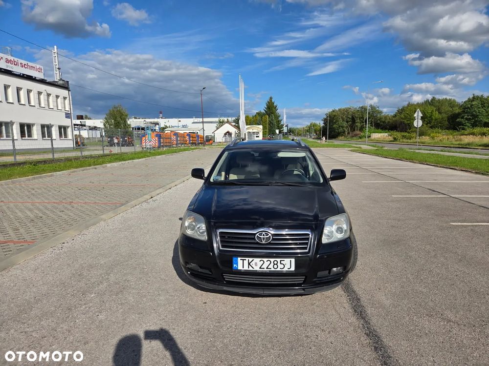 Toyota Avensis 2.0 VVT-i Sol - 22