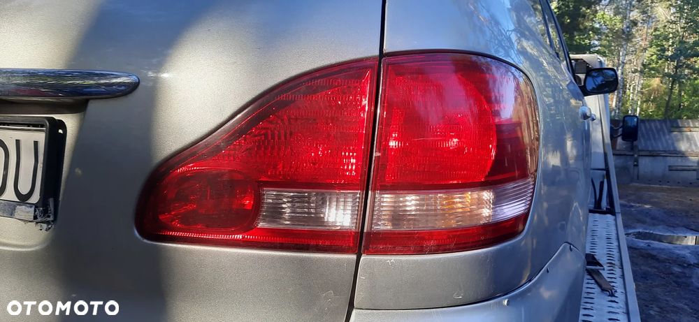 Toyota Avensis Verso 1 clm20l Lakier 1c0  Maska błotnik drzwi  Reflektor lampa przód tył - 21