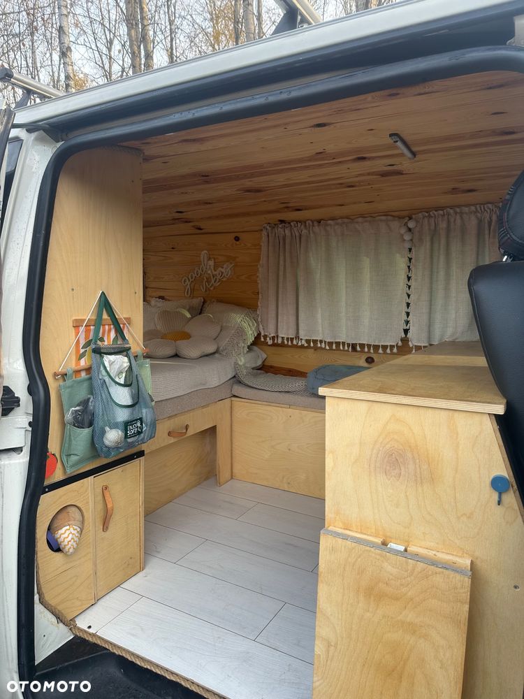 Volkswagen Transporter T5 TDI L1H1 - 7