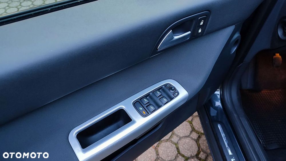Volvo V50 1.6D Momentum - 35