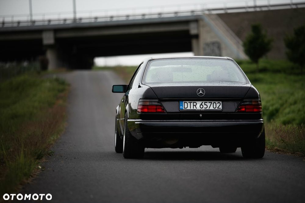 Mercedes-Benz W124 (1984-1993) - 15