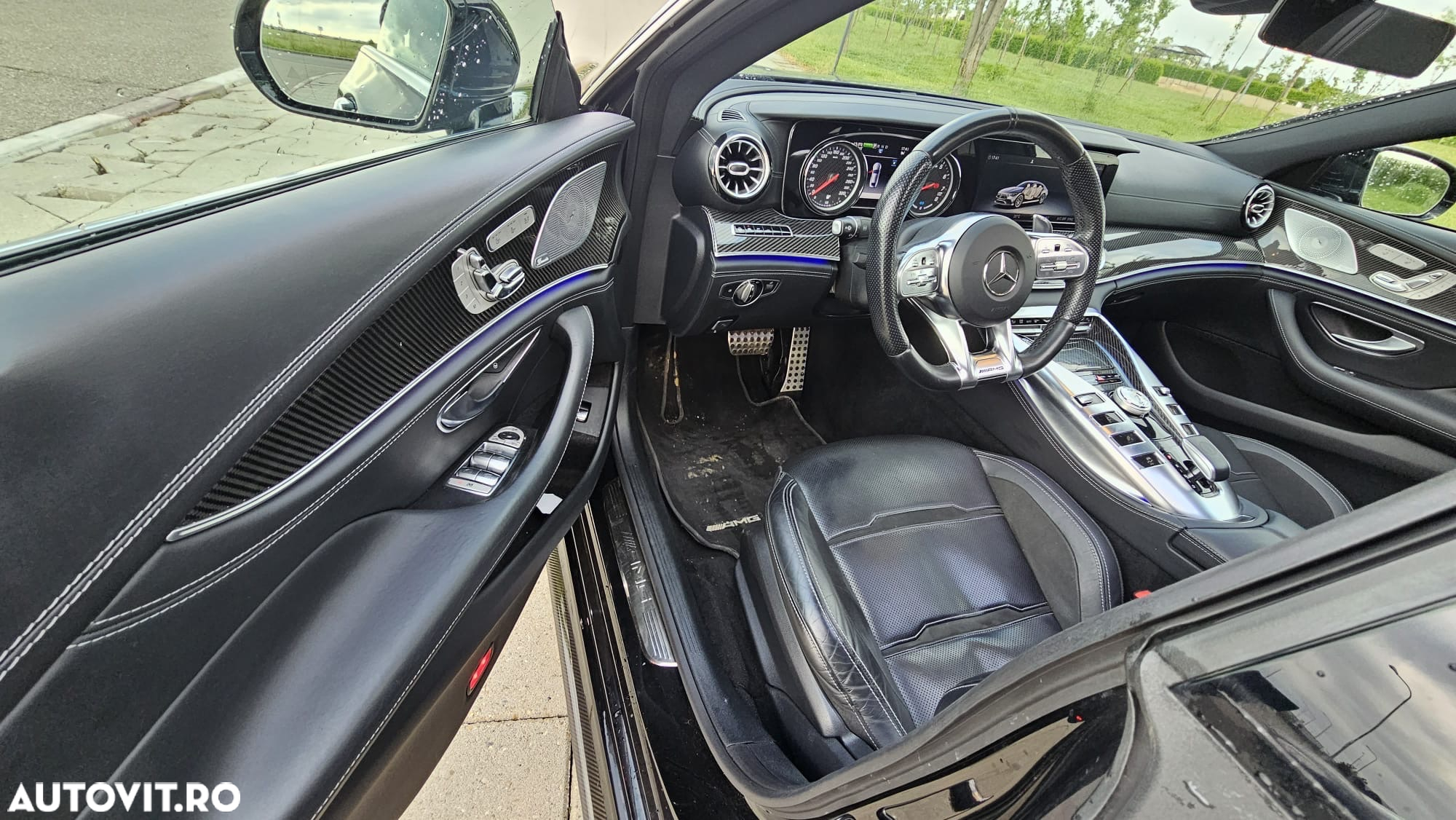 Mercedes-Benz AMG GT 43 4MATIC+ MHEV - 21