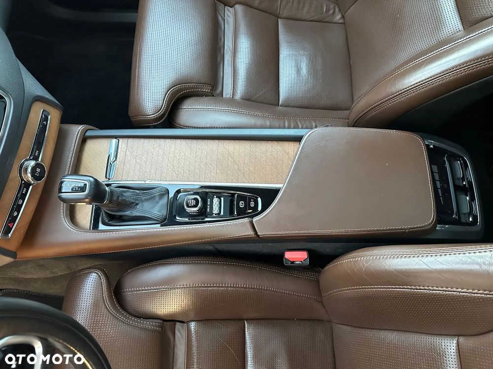 Volvo XC 90 T6 AWD Geartronic Inscription - 19