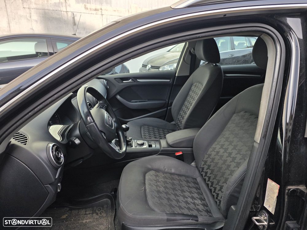 Audi A3 Sportback 1.6 TDI (clean diesel) S line Sport Pack - 6