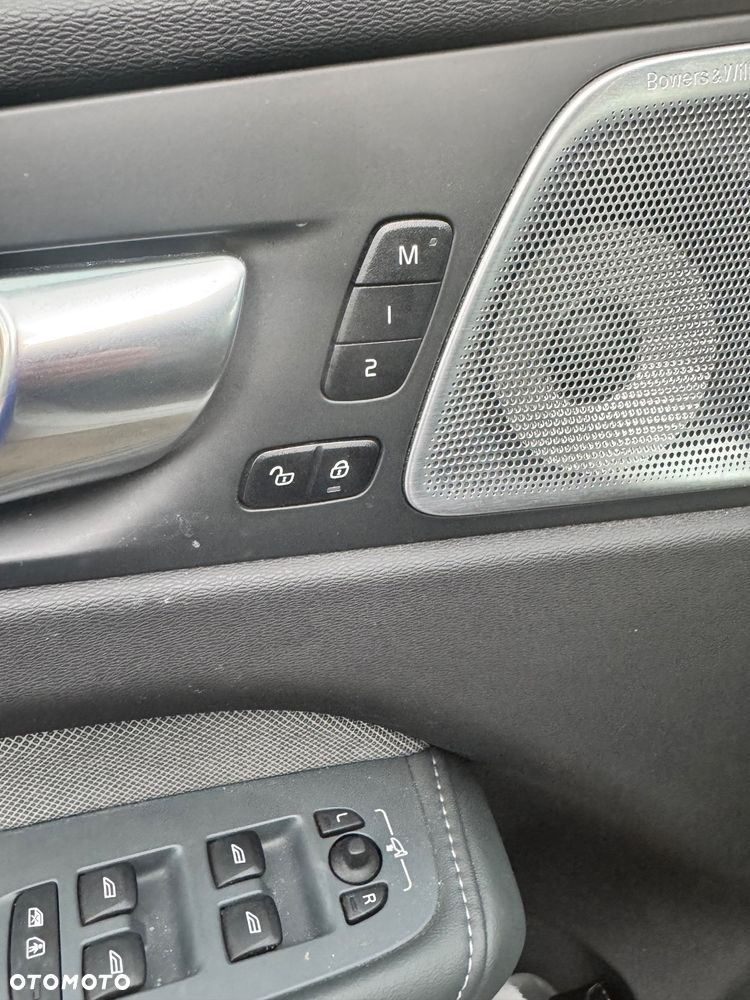 Volvo XC 60 B6 B AWD Geartronic RDesign - 19
