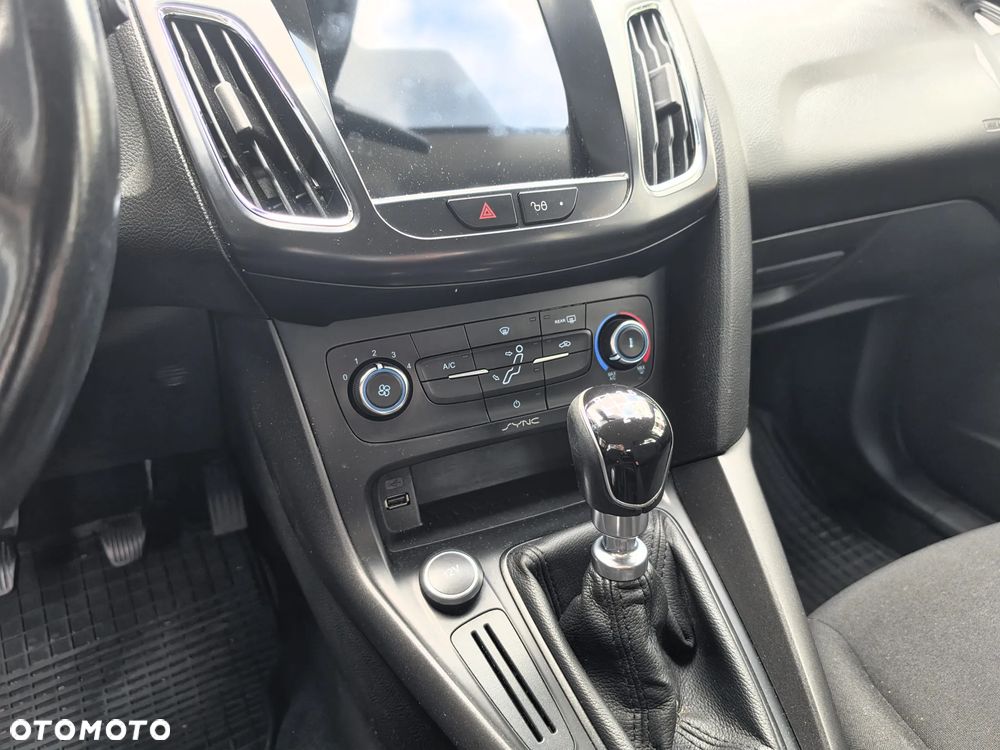 Ford Focus 1.5 TDCi Trend - 18
