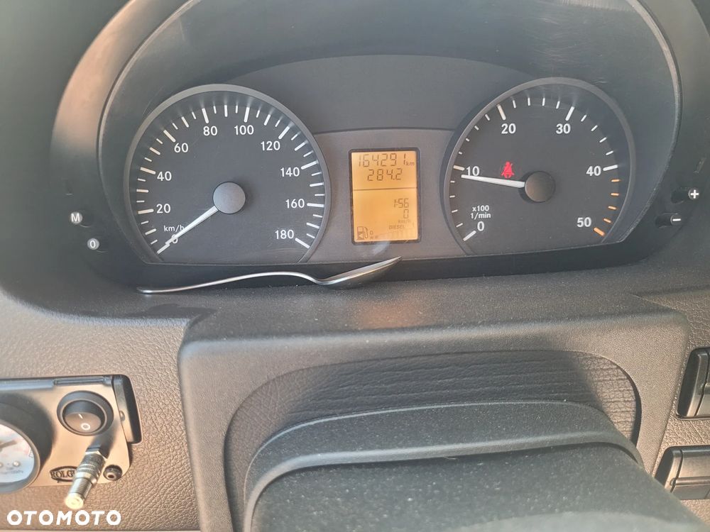 Mercedes-Benz Sprinter - 27