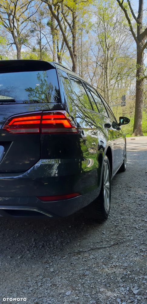 Volkswagen Golf - 22