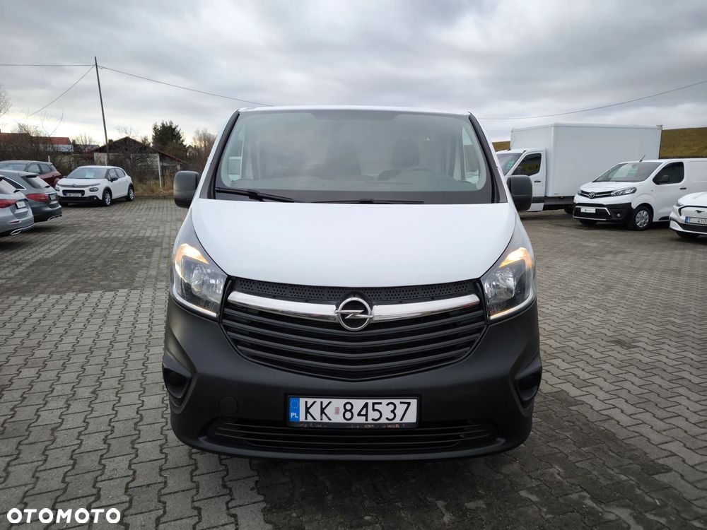 Opel Vivaro - 8