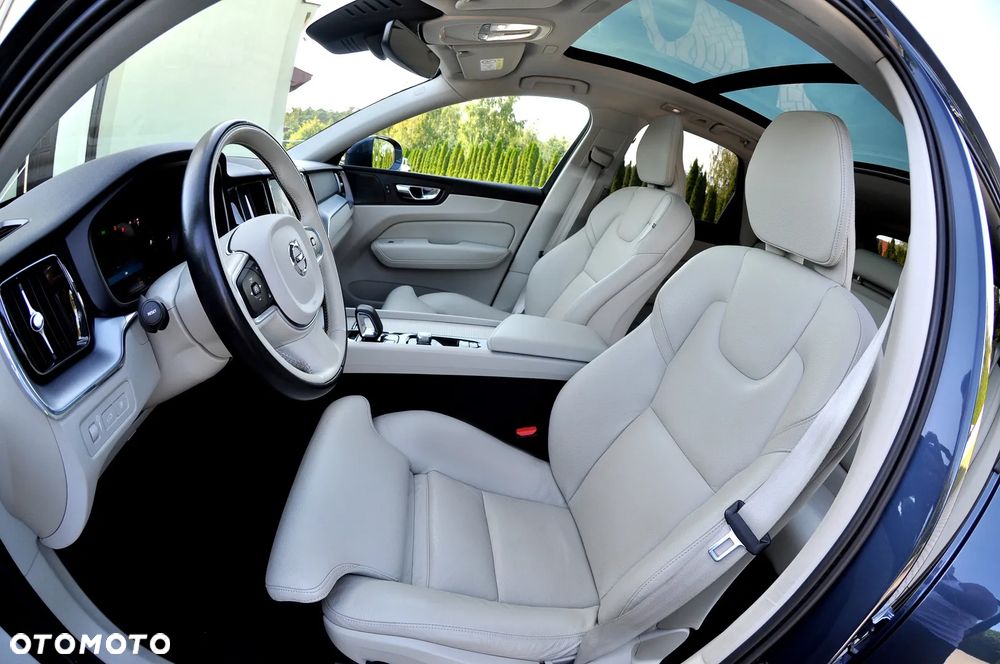 Volvo XC 60 T6 AWD Recharge Geartronic Inscription - 23