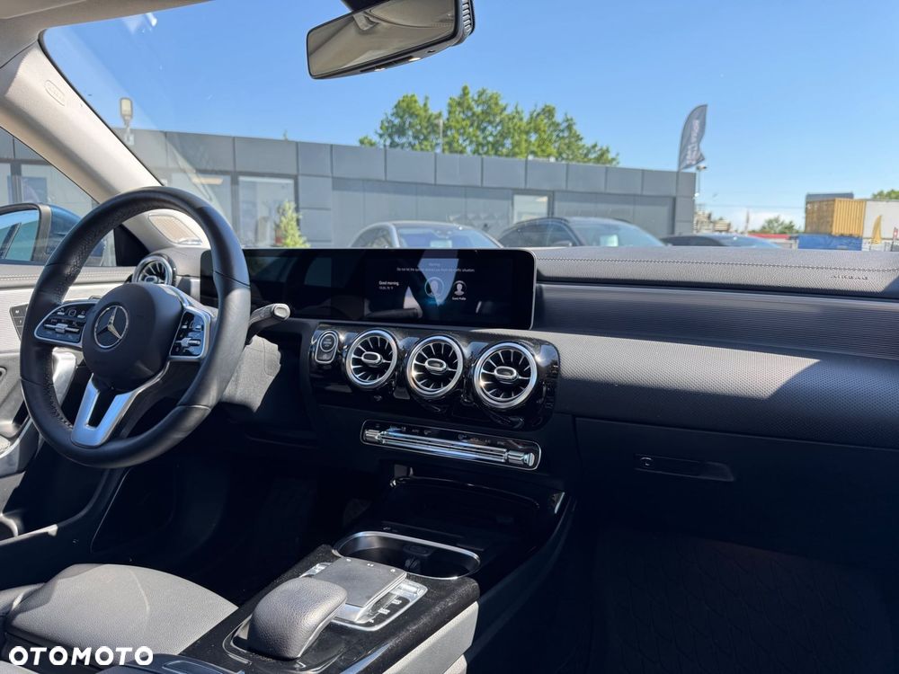 Mercedes-Benz CLA - 18