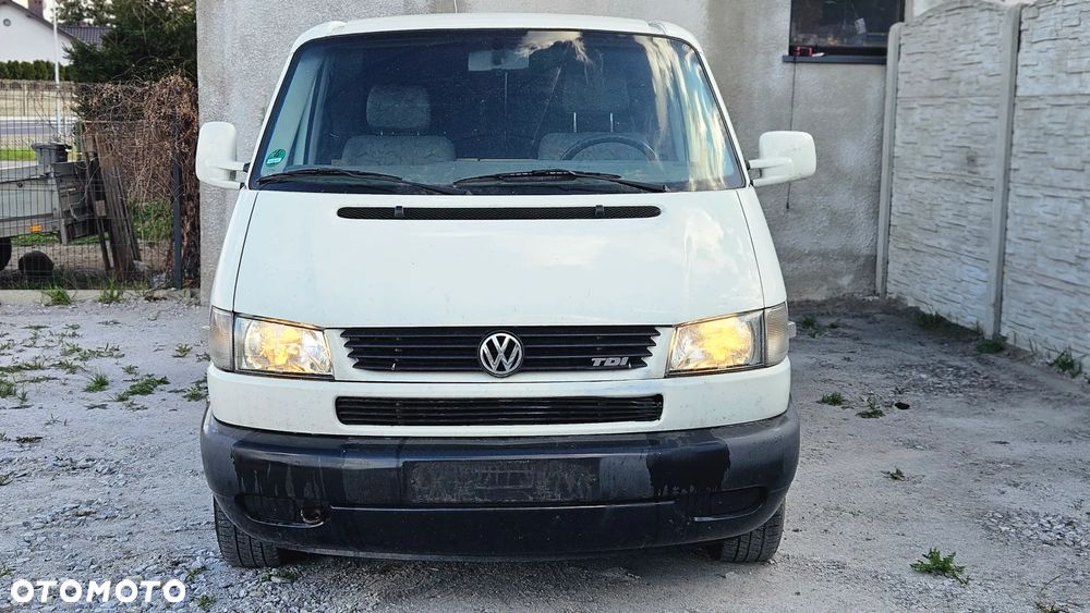 Volkswagen Multivan - 2