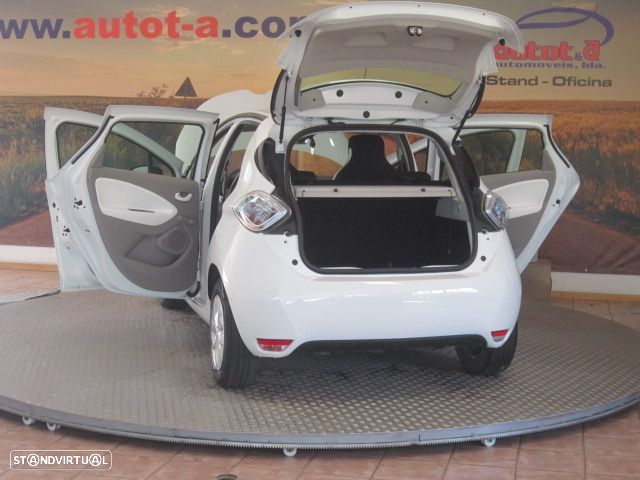 Renault Zoe - 11