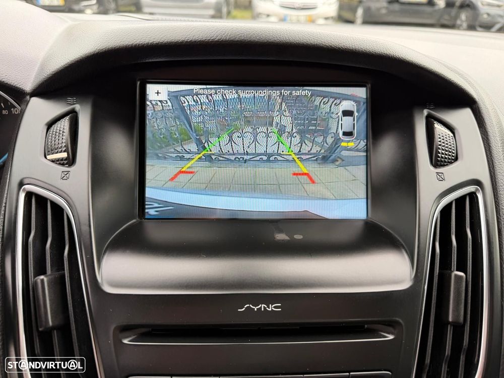 Ford Focus SW 1.0 EcoBoost MHEV ST-Line - 24