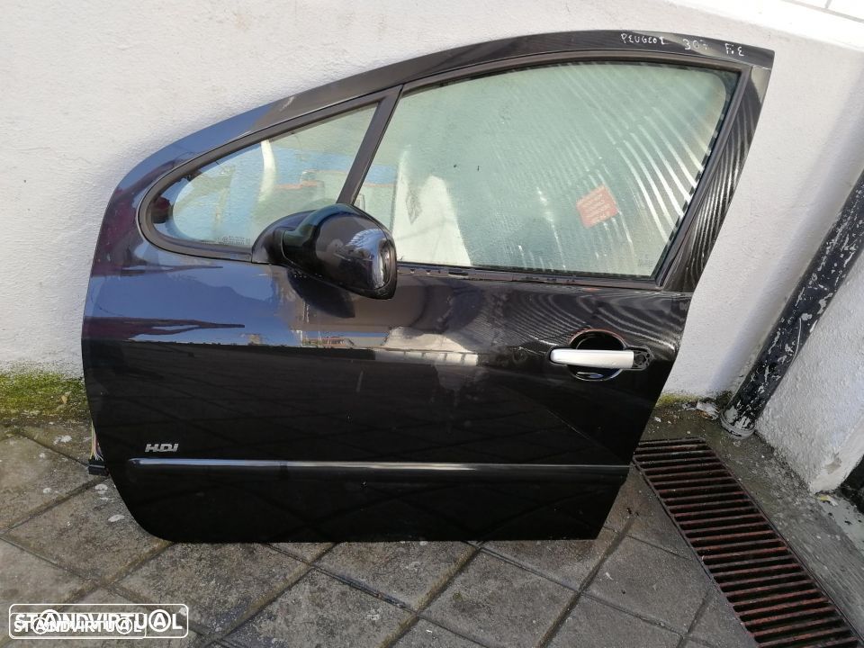 Porta frente esquerda peugeot 307 - 1